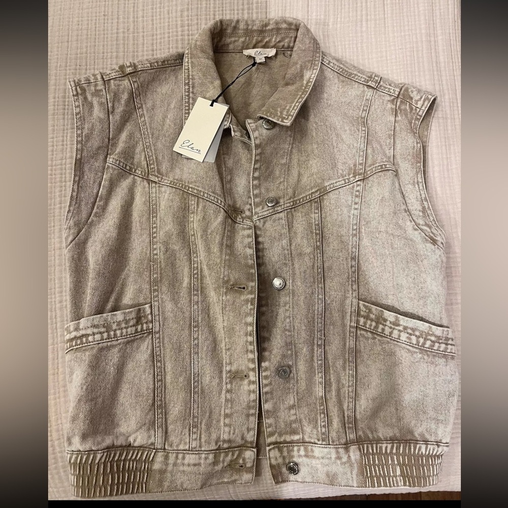 Elan Tan Wash Button Up Denim Vest Women’s Medium NWT